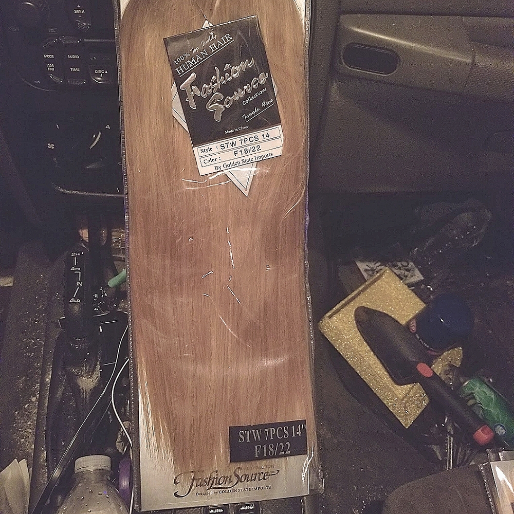 3 packs of various blonde shades hair extensions